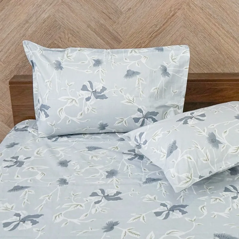 Carmilla Floral Cotton Bedsheet (Blue) - 180 TC media 4