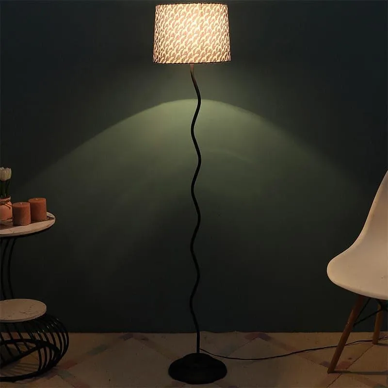 Glara Wavo Floor Lamp media 4