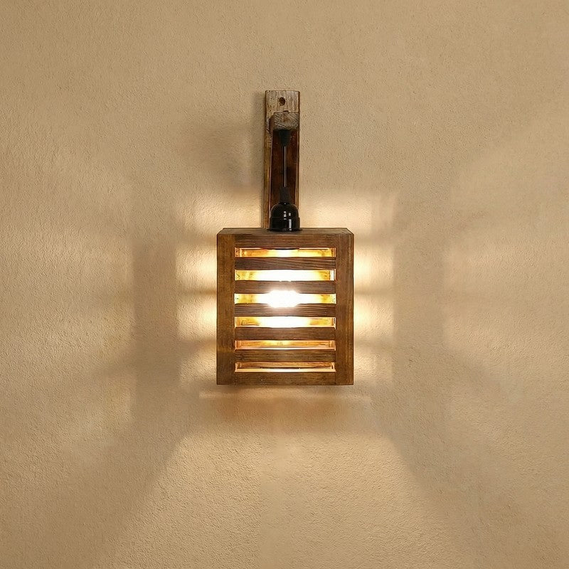 GeoLine Wooden Wall Lamp - Brown media 7