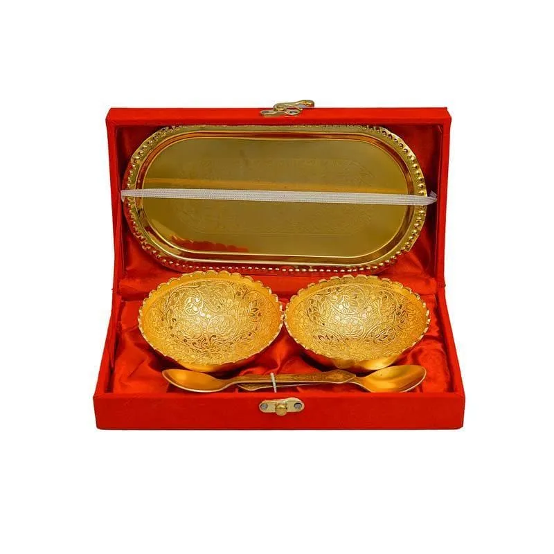 Lavish Penchant Gift Set- Gold media 3