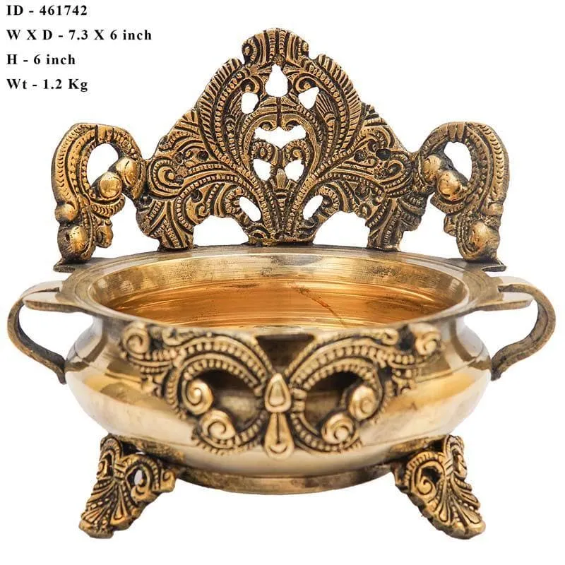 Regal Throne Urli media 5
