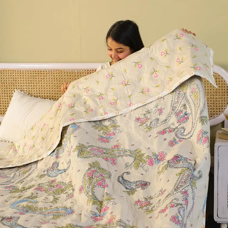 RoyalEase Reversible Comforter - 220 GSM media 5