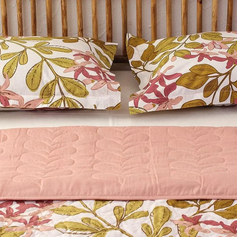 Senjana Bedcover - Pink media 4