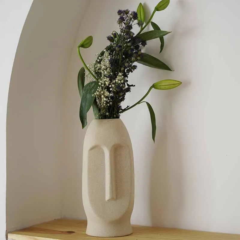 The Straight Face Vase - Beige media 6