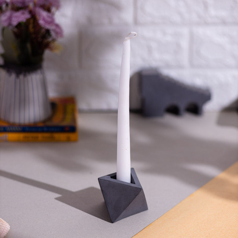 Trido Candle Holder