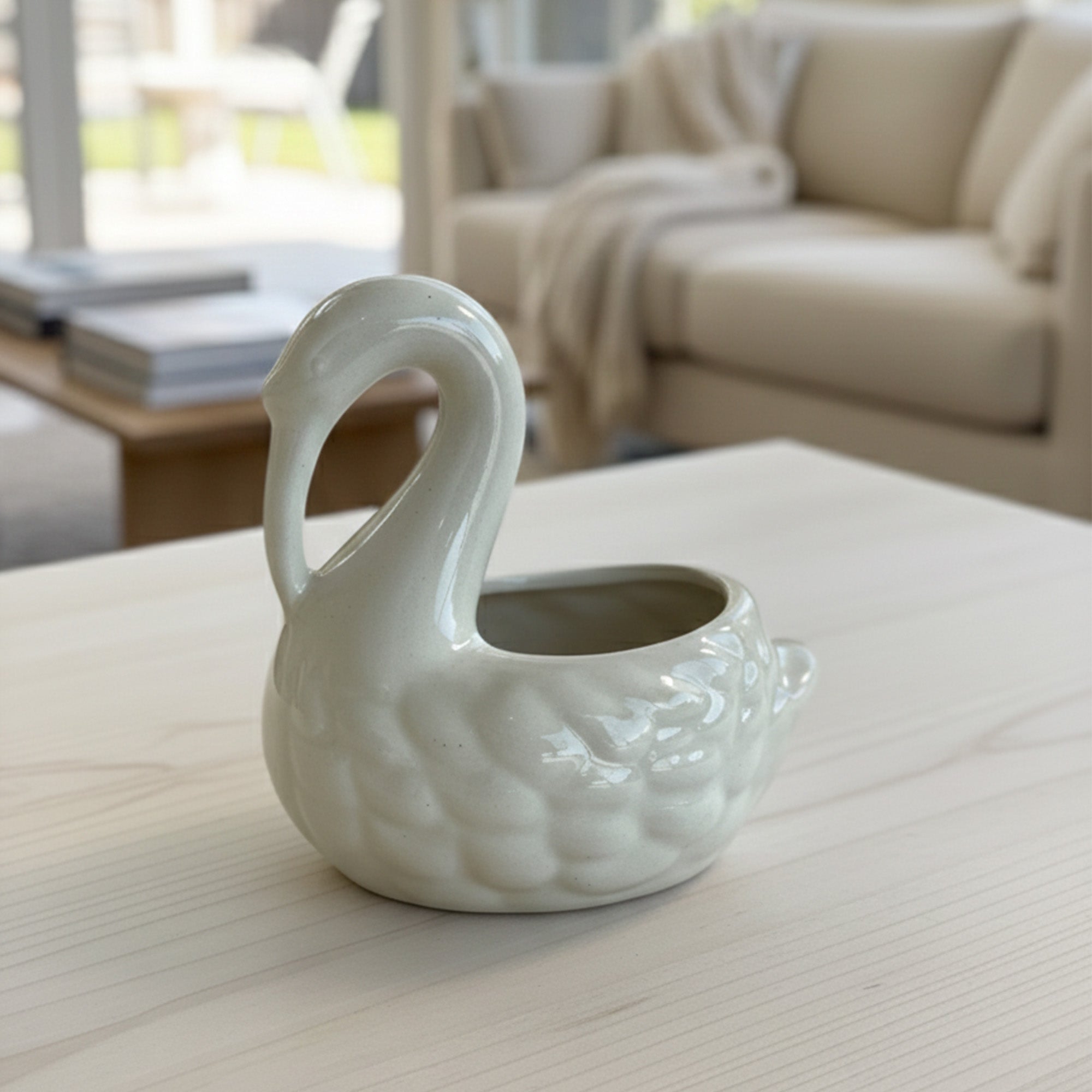 Petal Swan Ceramic Vase - White media 6