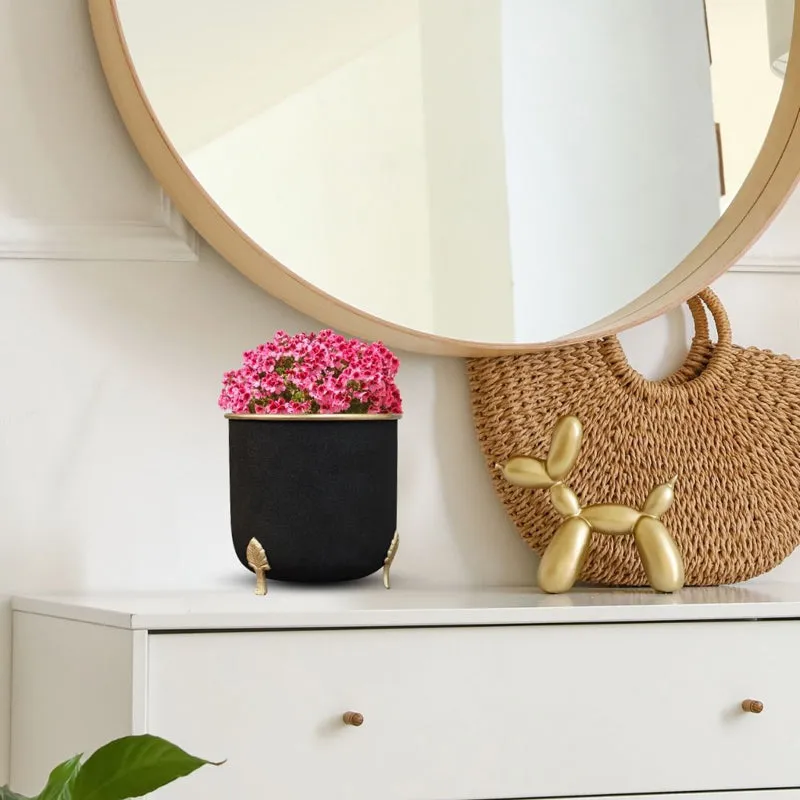 Verdra Metal Planter media 3