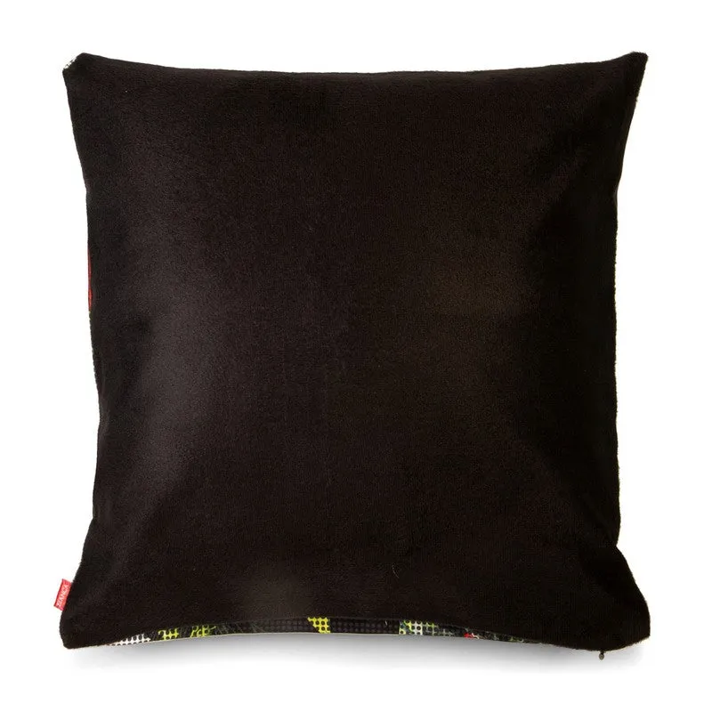 Lorica Cushion Cover media 7