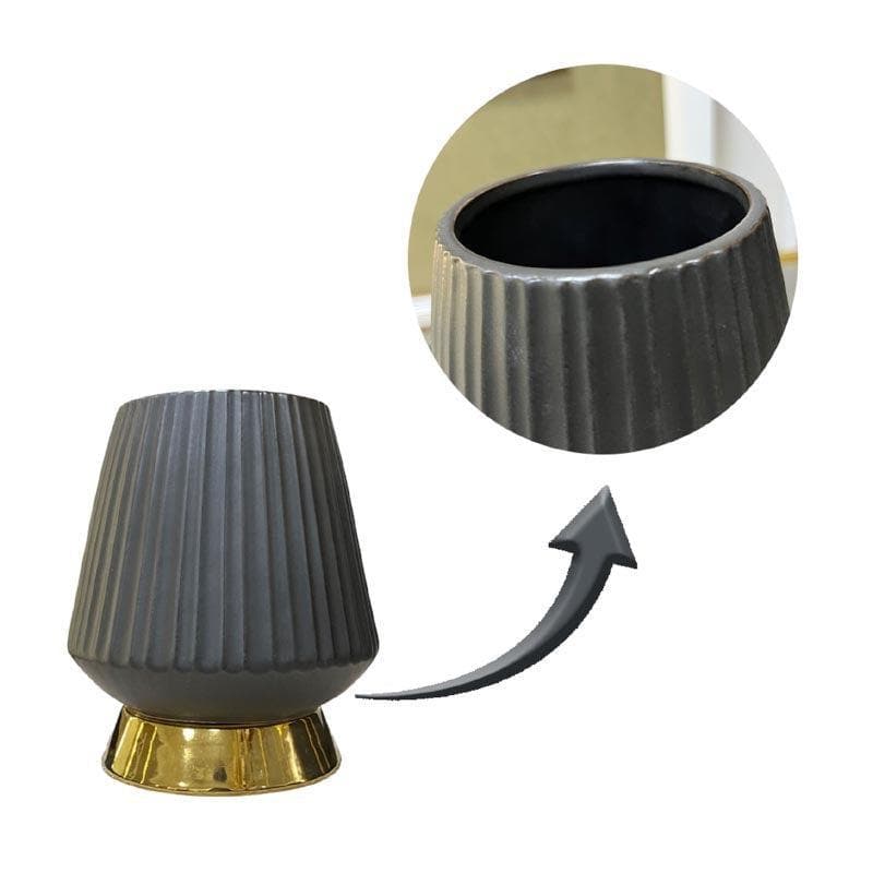 Funky Frill Vase - Black media 4