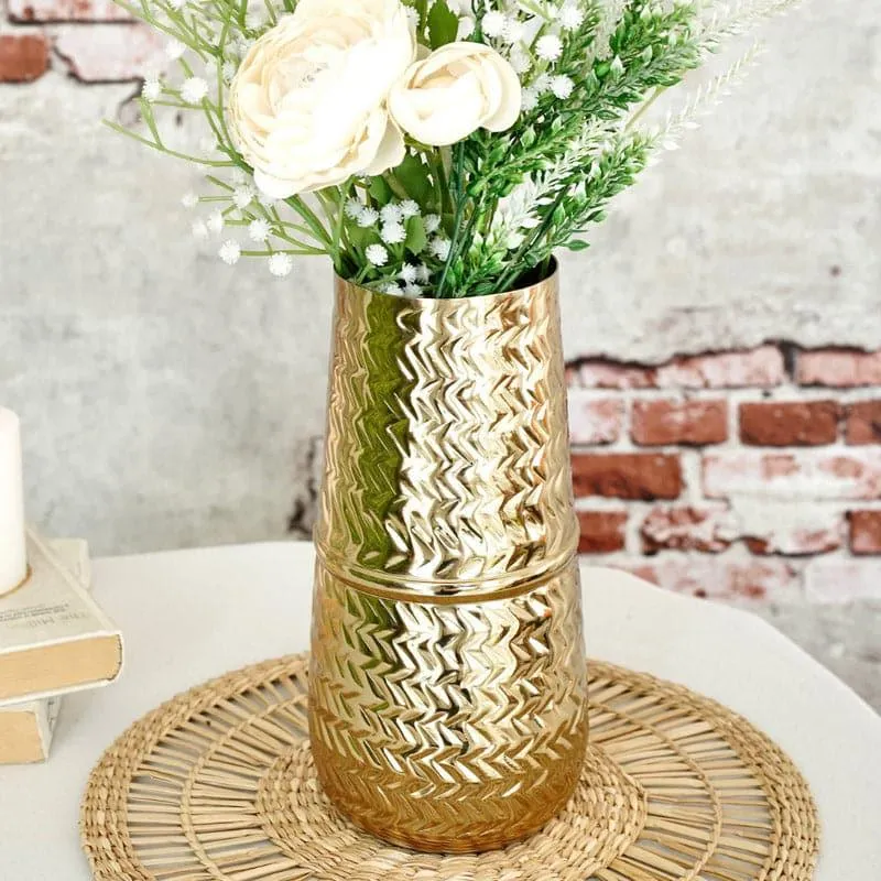 Harpa Metal Vase media 3