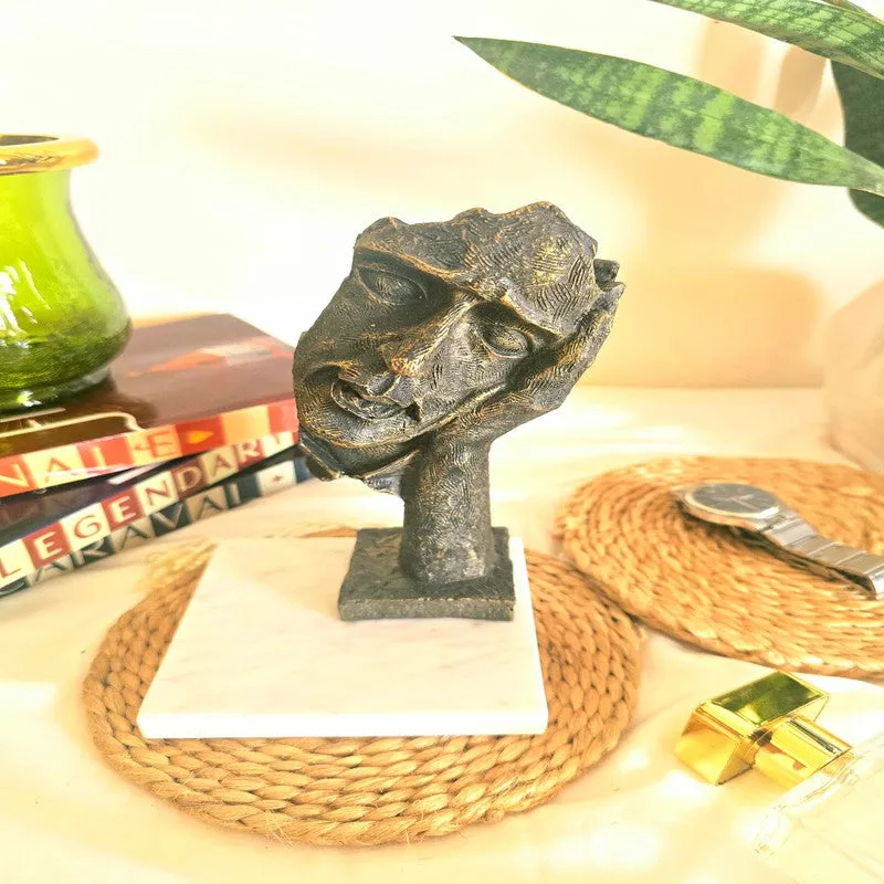 Modern Abstract Face Showpiece media 4