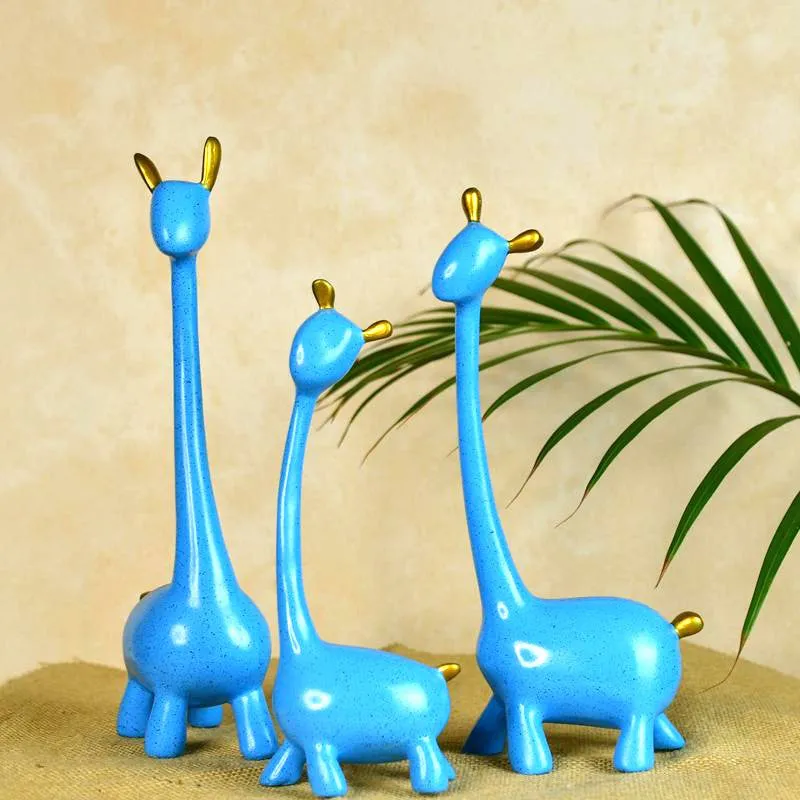 Blue Long Heads Showpiece media 6