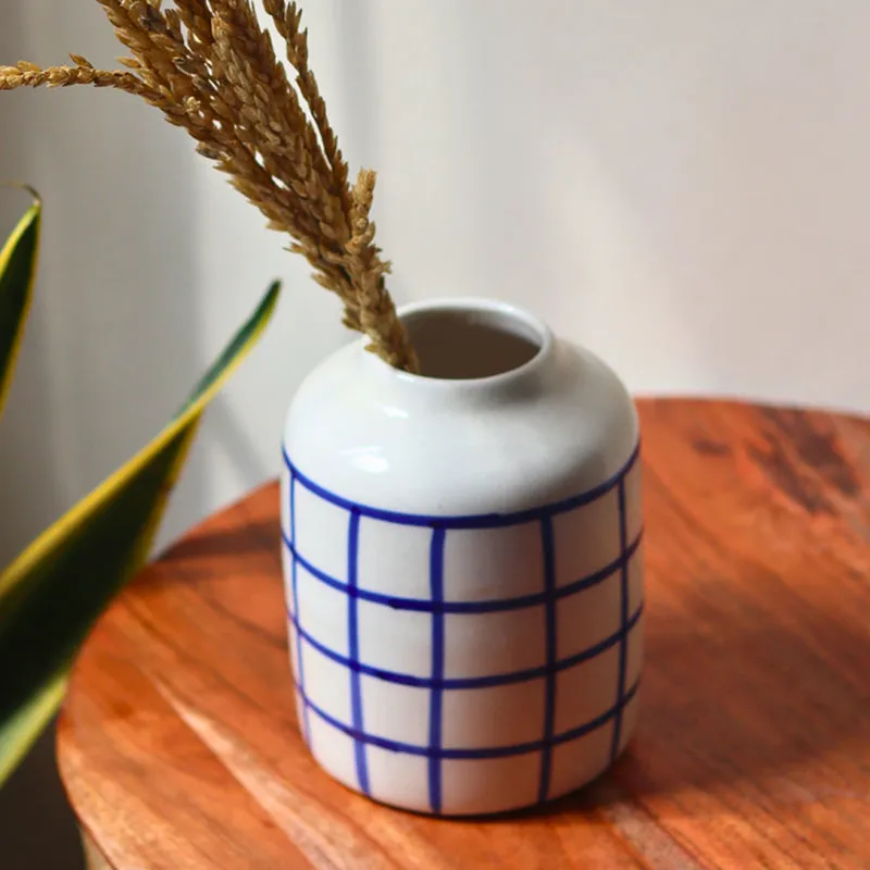 Vittona Ceramic Vase media 1