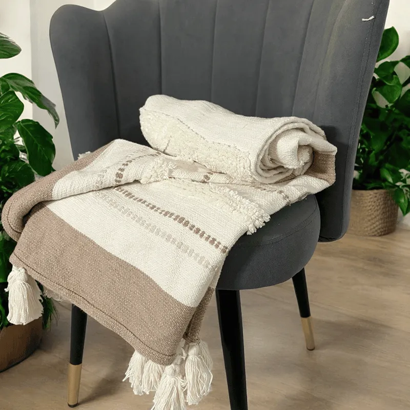 Dune Weave Tufted Throw media 5