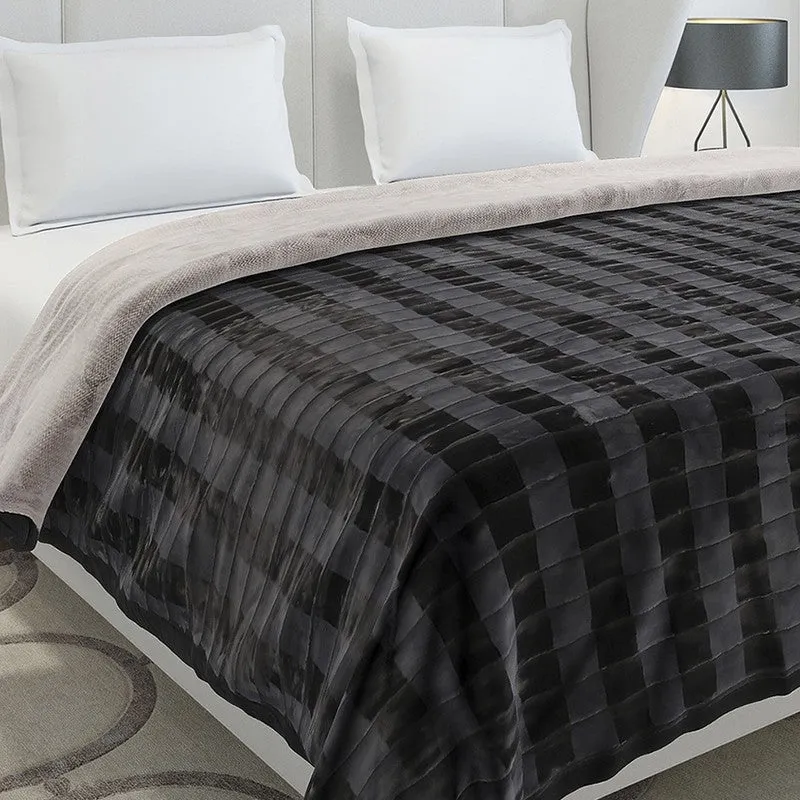 Monte Carlo Midnight Luxe Blanket - 720 GSM media 4