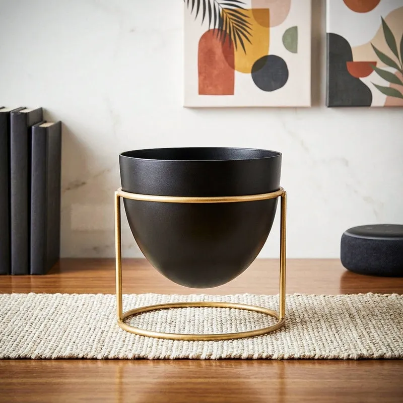 Mozibo Metal Planter media 1