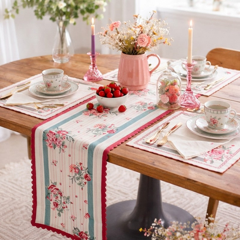 DineTrail Elegant Table Runner