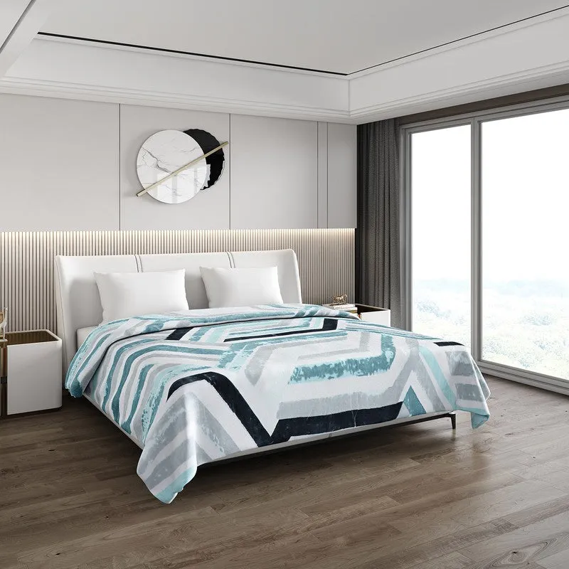 Monte Carlo Ocean Mirage Blanket - 1000 GSM media 1