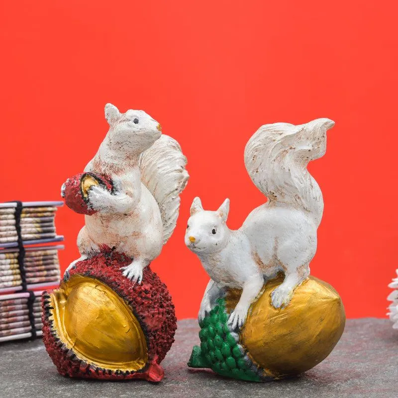 Acorn Steal Squirrel Showpiece - Set Of Two media 1