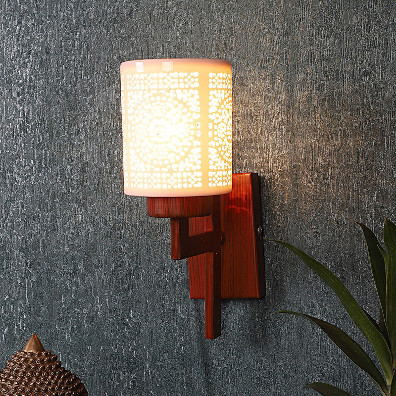 Ivra Wooden Wall Lamp