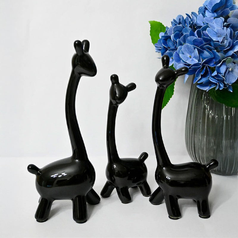 Artistry Giraffe Trio Showpiece - Set Of Three media 4