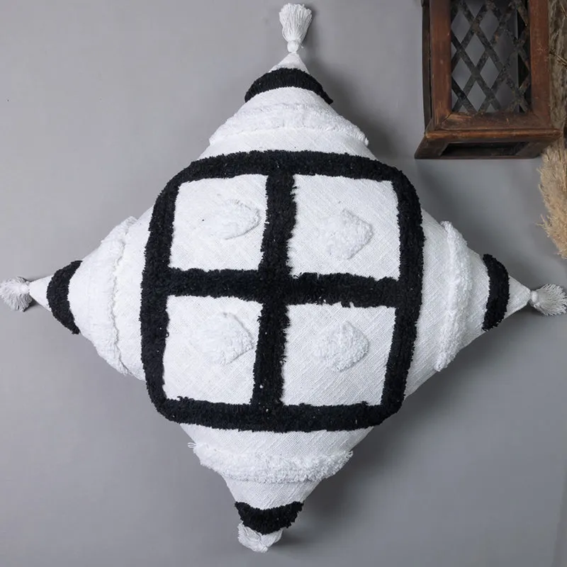 Inknit II Tufted Cushion Cover media 6