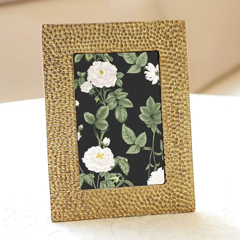 Lenso Metal Photo Frame media 1
