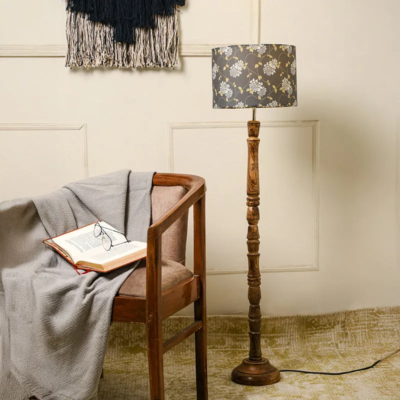 Etcho Grey Floor Lamp media 2