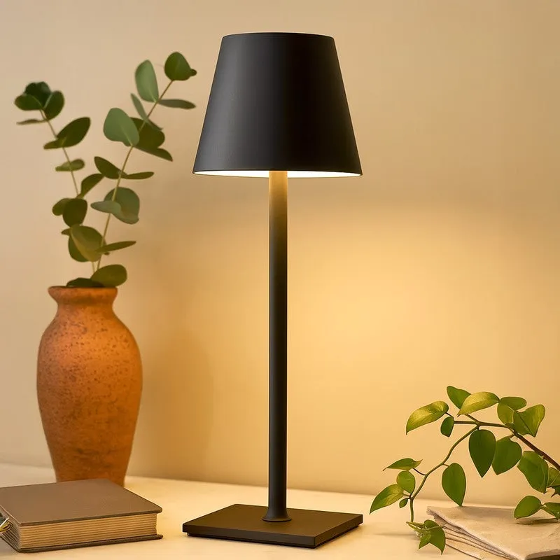 EverAura Style Metal Table Lamp - Black media 3