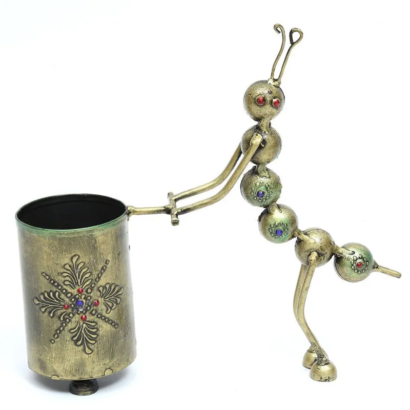 Antsy Charm Pen Stand media 4