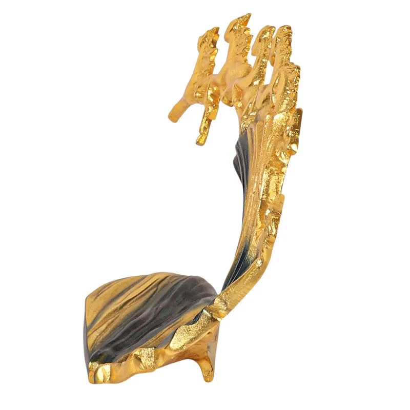 Wave of Victory Showpiece media 5