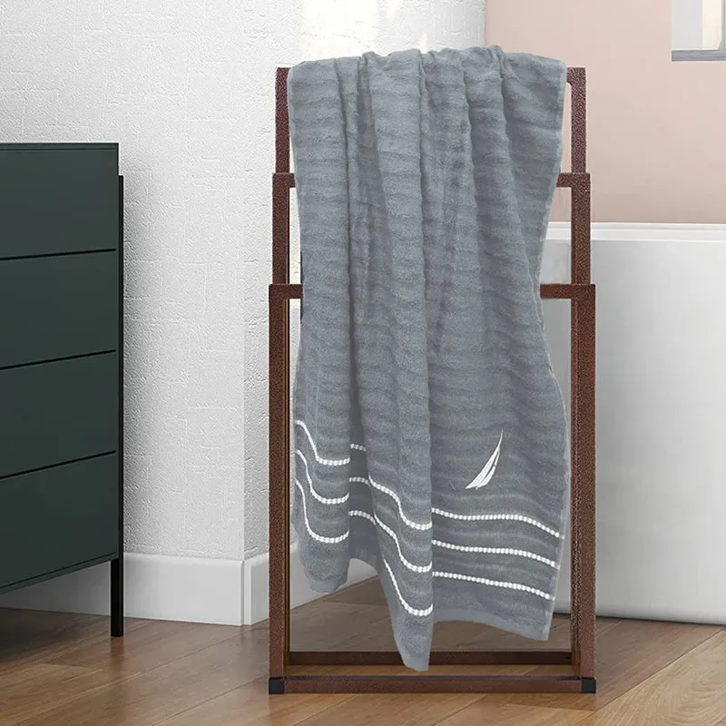Nautica Oasis Stripe Bath Towel - Grey media 1
