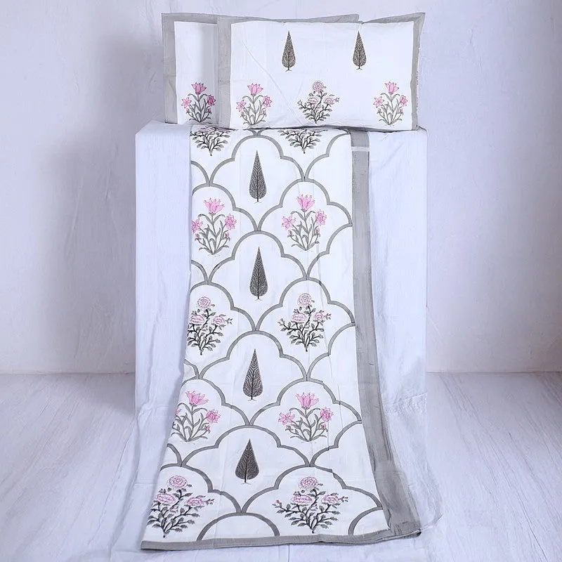 RiwaayatWhite Handblock Printed Cotton Bedsheet (Brown) - 400 TC media 6