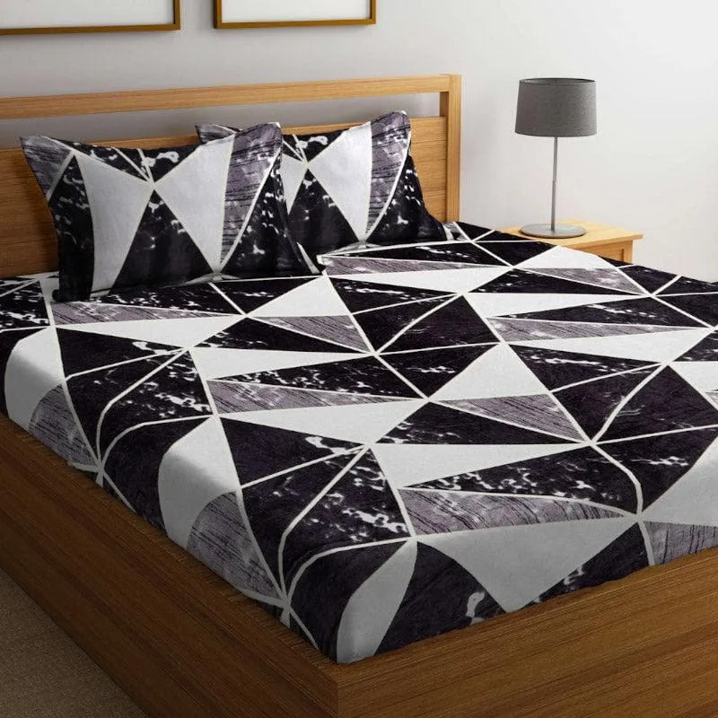Geometric Gala Warm Bedsheet - 150 GSM media 3
