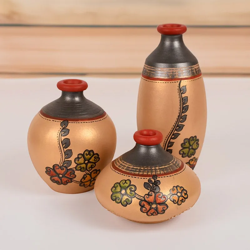 Nihari Terracotta Vase - Set of Three media 5