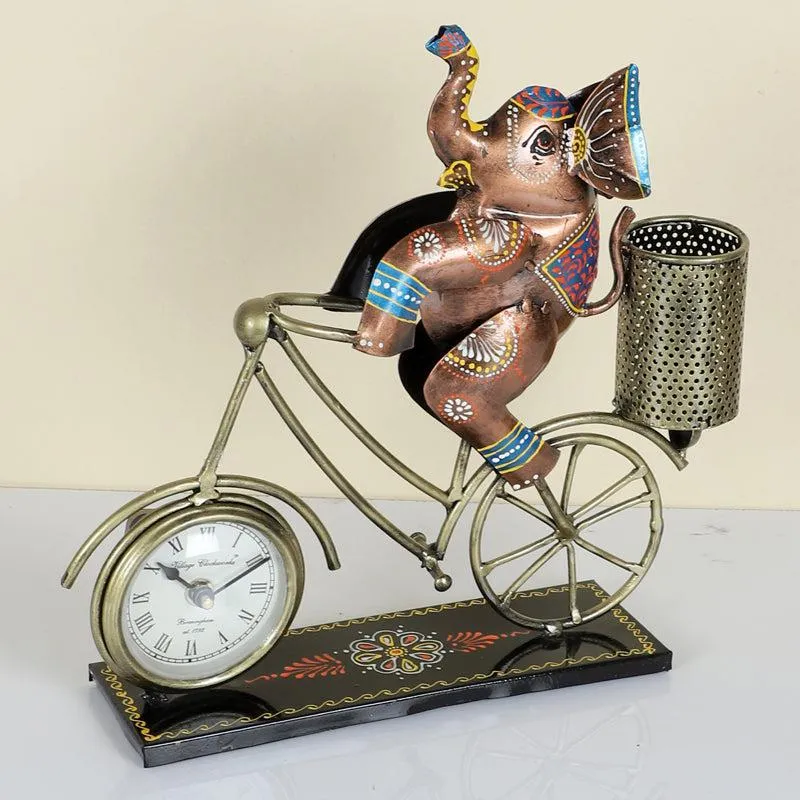 Cycle Circus Stationary Stand media 1