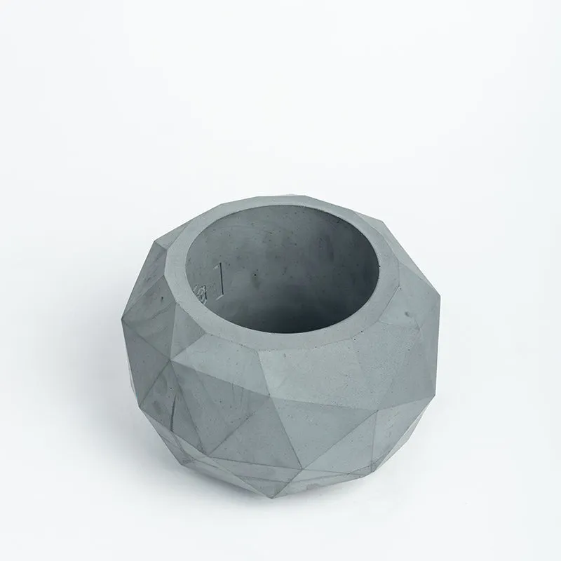 Facet Geometric Planter media 3
