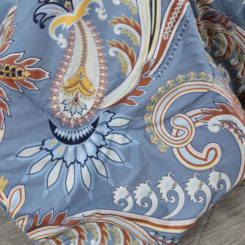 Arienne Glace Cotton Comforter - 120 GSM media 6