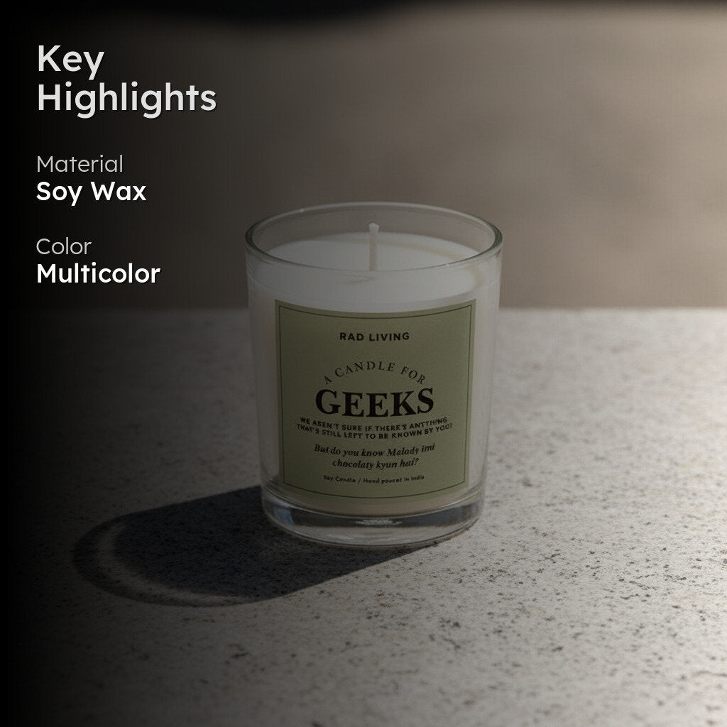 Geeks - Sweet Musk Scented Candle media 3