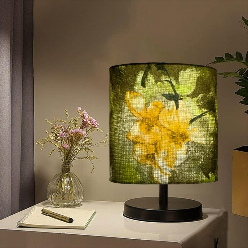 FoliageAura Metal Table Lamp