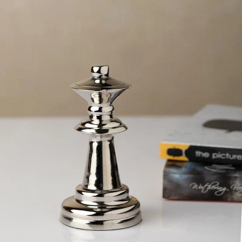 Chess Charm Queen Showpiece - Silver media 1