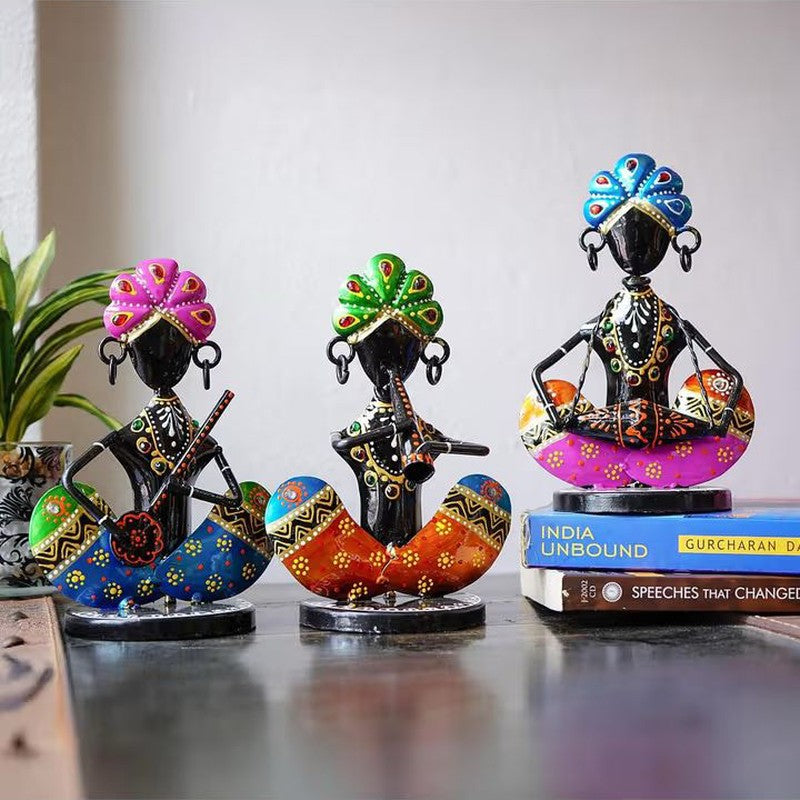 Elanora Premium Art Showpiece - Set Of Three