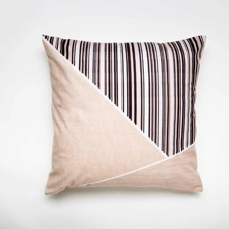 Colourblocked Printed Cushion Cover media 2