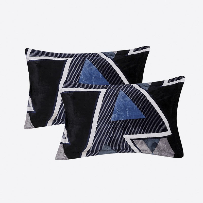 Monte Carlo Urban Triangle I Bedsheet (Blue,Black) - 280 GSM media 4