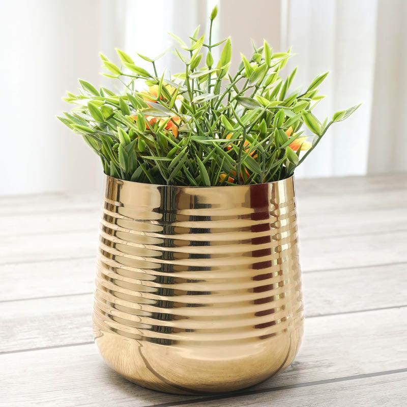 Shimmer Metal Gold Ribbed Planter - Gold media 3