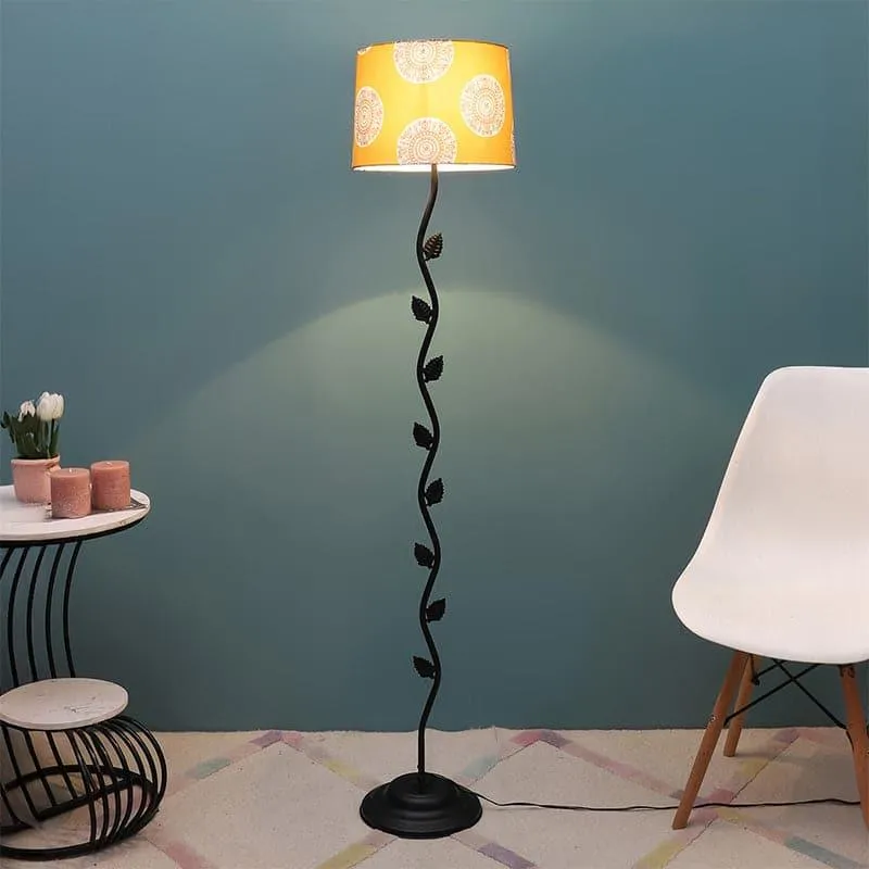 Mandala Merry Lianas Floor Lamp media 3