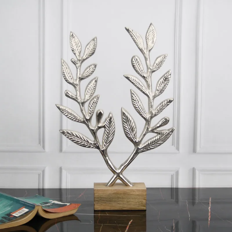 Gardenia Glam Showpiece - Silver media 1