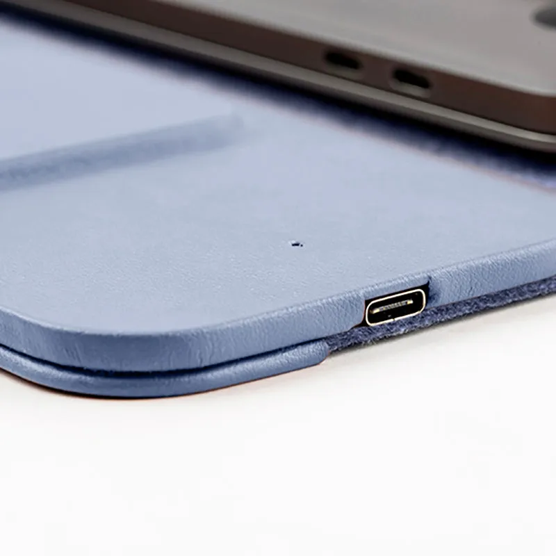 Stera 4-In-1 Wireless Charging Laptop Sleeve media 7