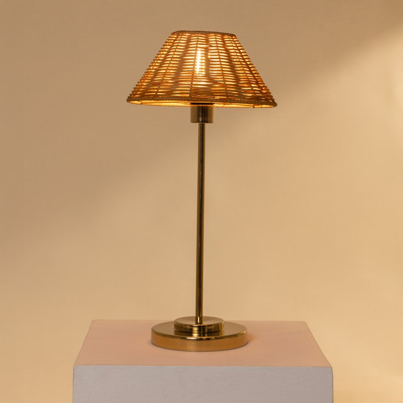 Rattan · Metal