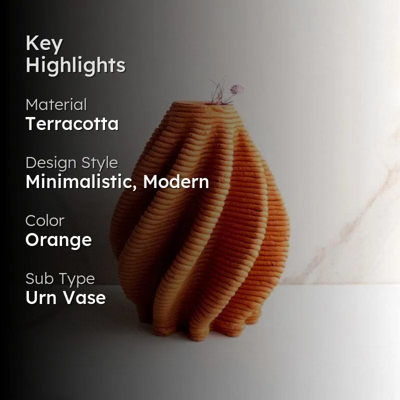 Marona Twisted Vase media 2